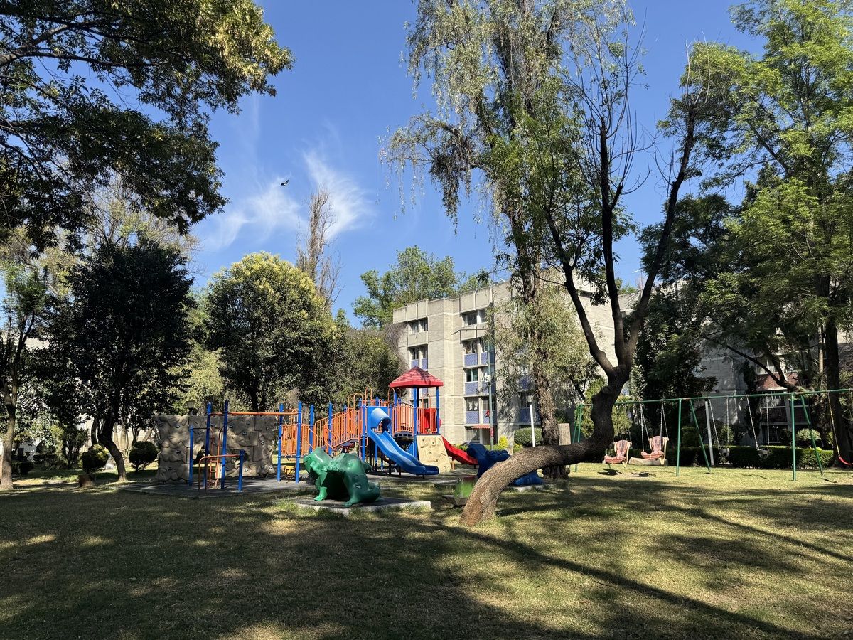 26 de 26: Área de juegos infantiles de muy buen calidad