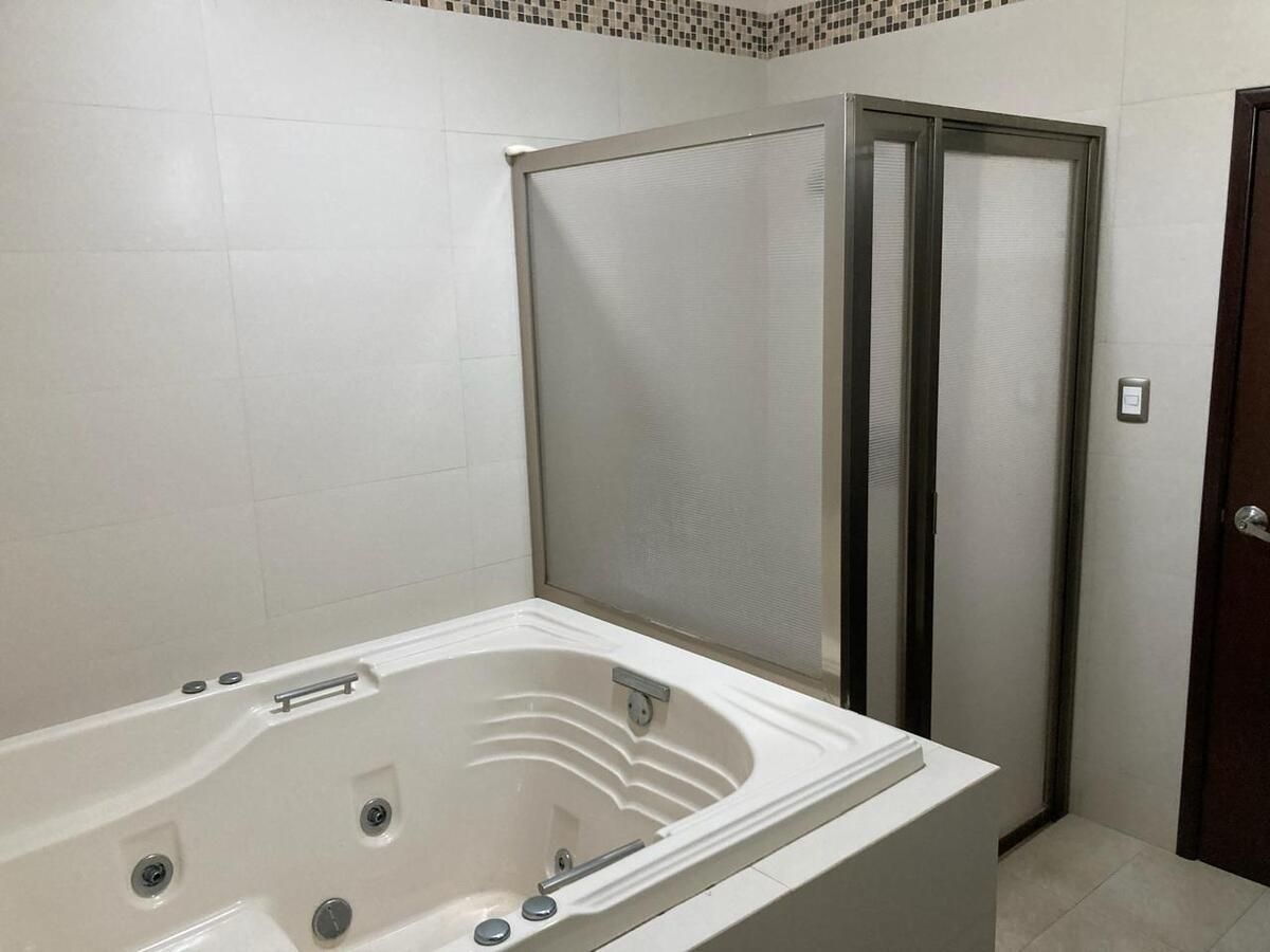 21 de 28: Baño principal