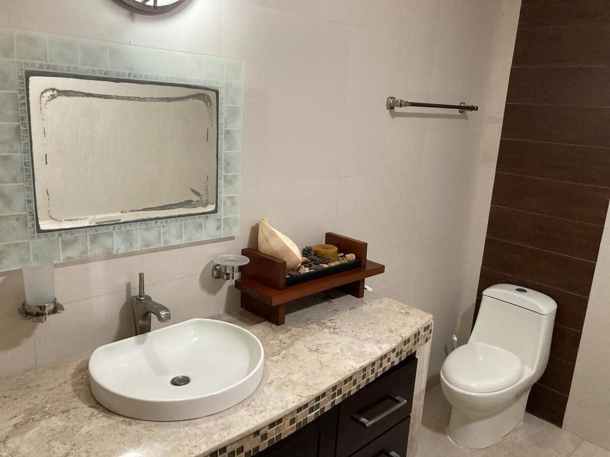 20 de 28: Baño principal