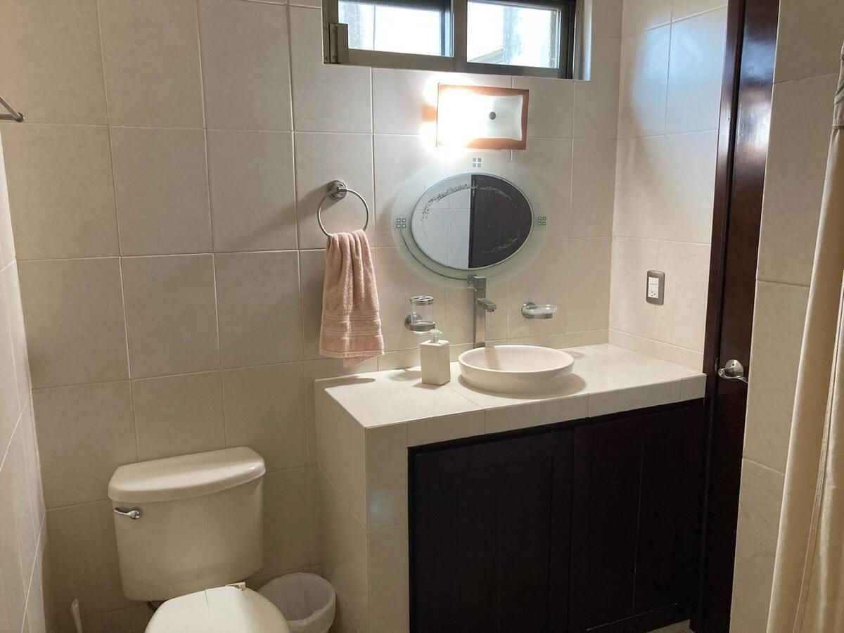 10 de 28: Baño planta baja