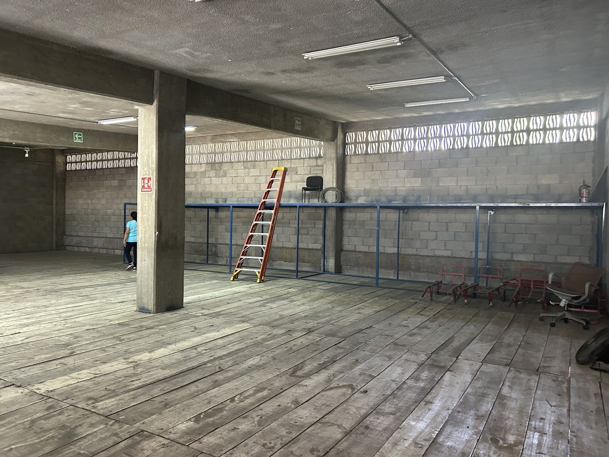 En Venta Bodega Comercial en Central de Abastos de Tuxtla, - foto 2