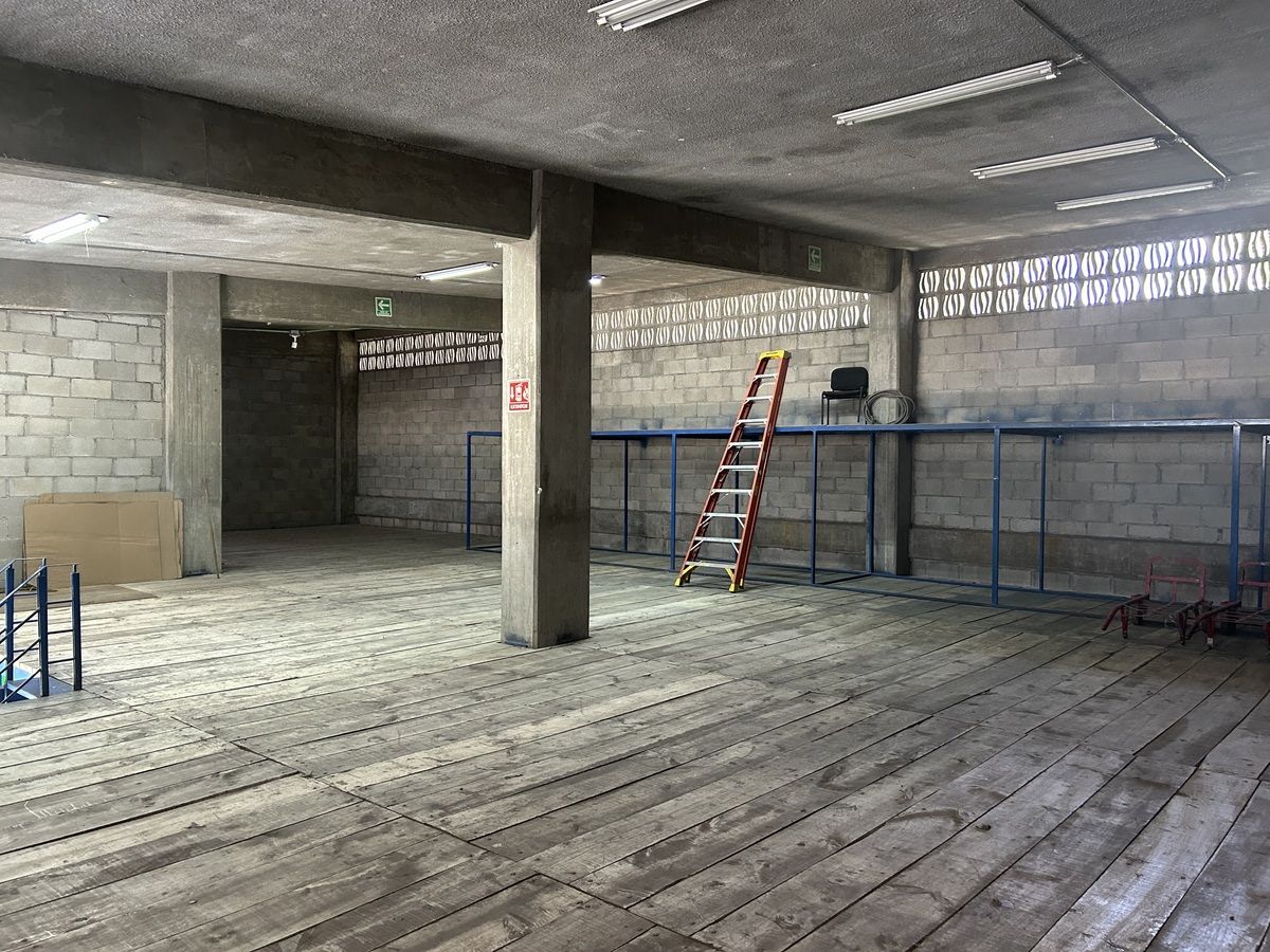 En Venta Bodega Comercial en Central de Abastos de Tuxtla, - foto 5