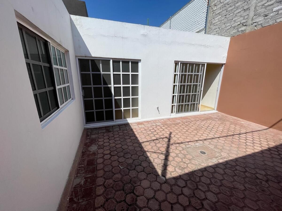 19 of 26: Patio