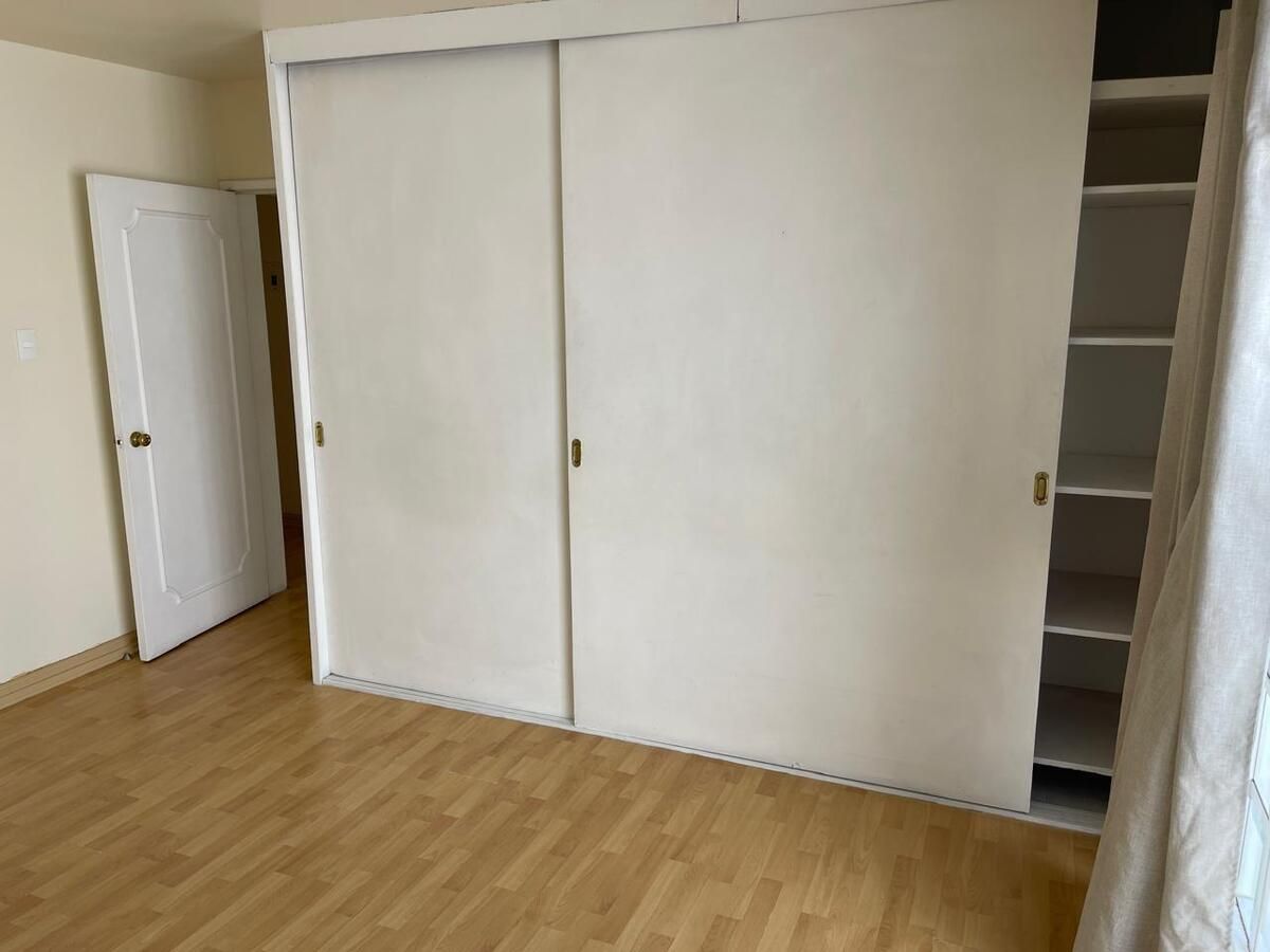 11 of 26: Clóset Habitación Principal