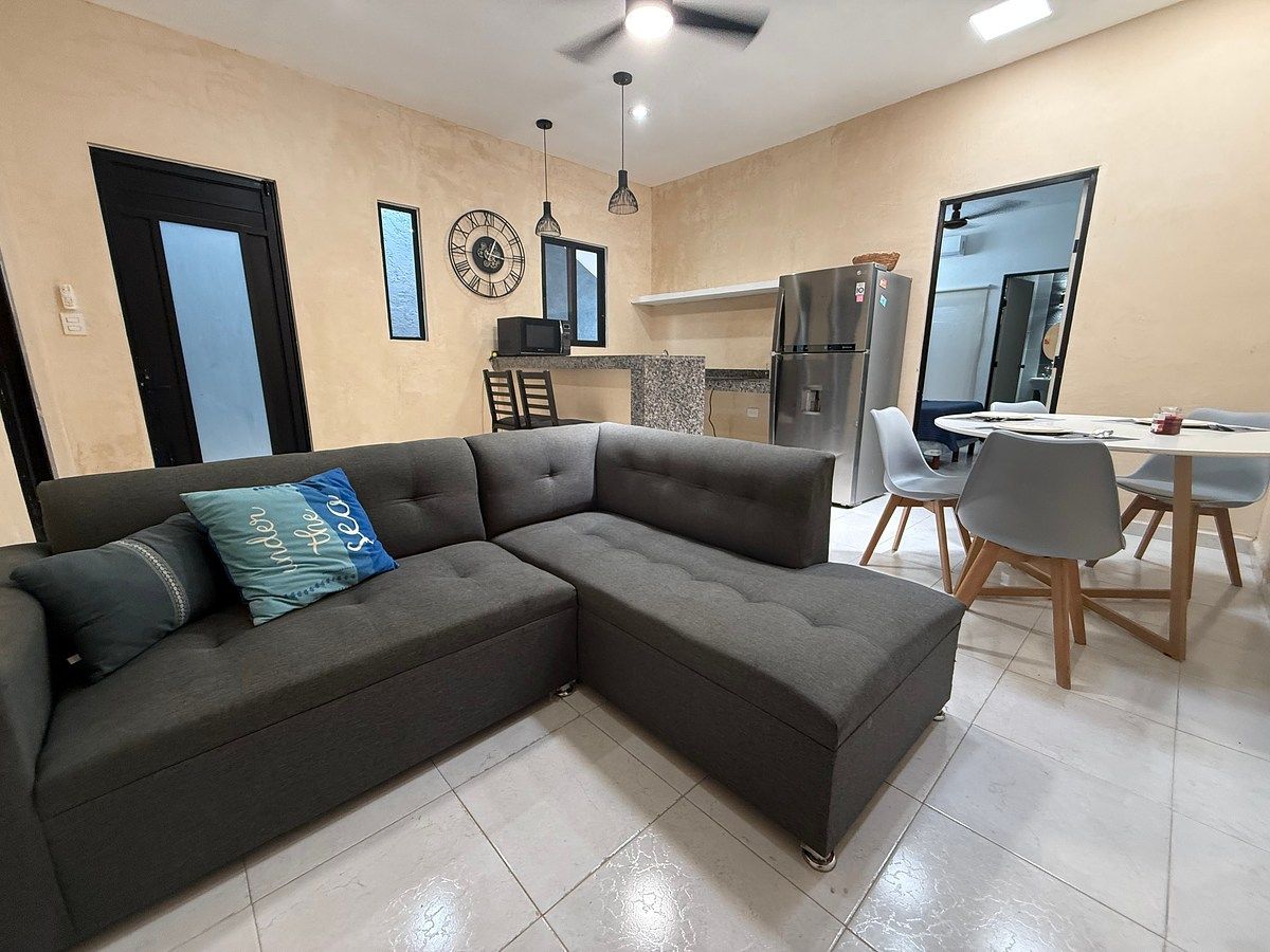 DEPARTAMENTO AMUEBLADO EN RENTA EN SAN CARLOS,  2 CUADRAS DE ALTABRISA MÉRIDA, foto 1 de 17
