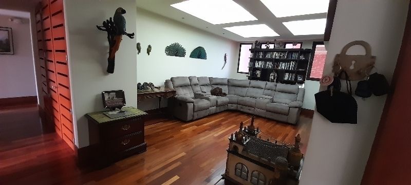 4 de 9