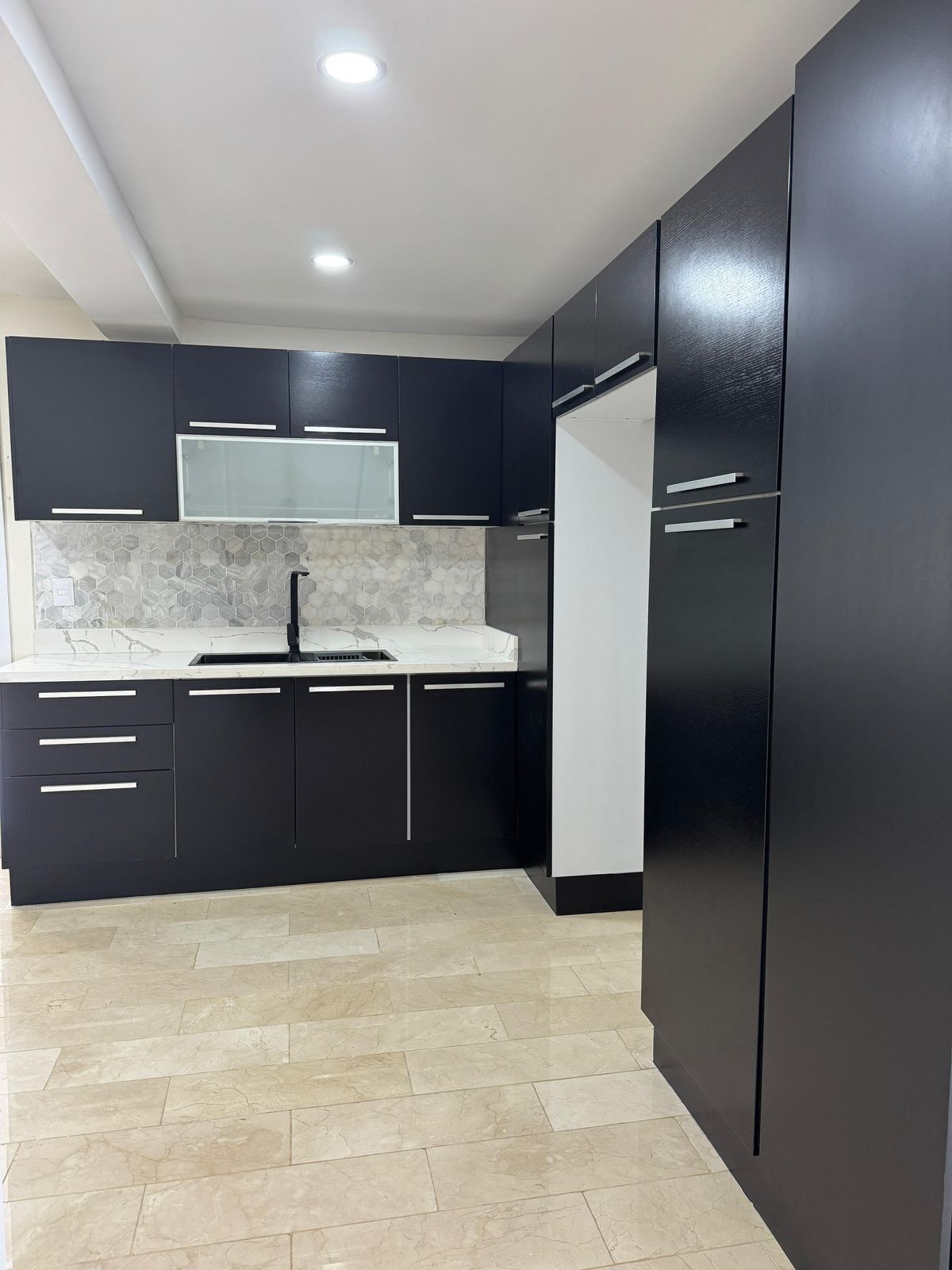 4 of 15: Cocina