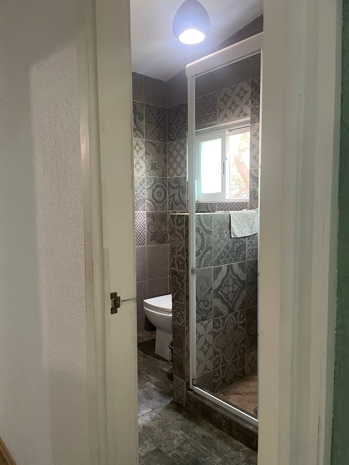 22 of 28: Baño completo