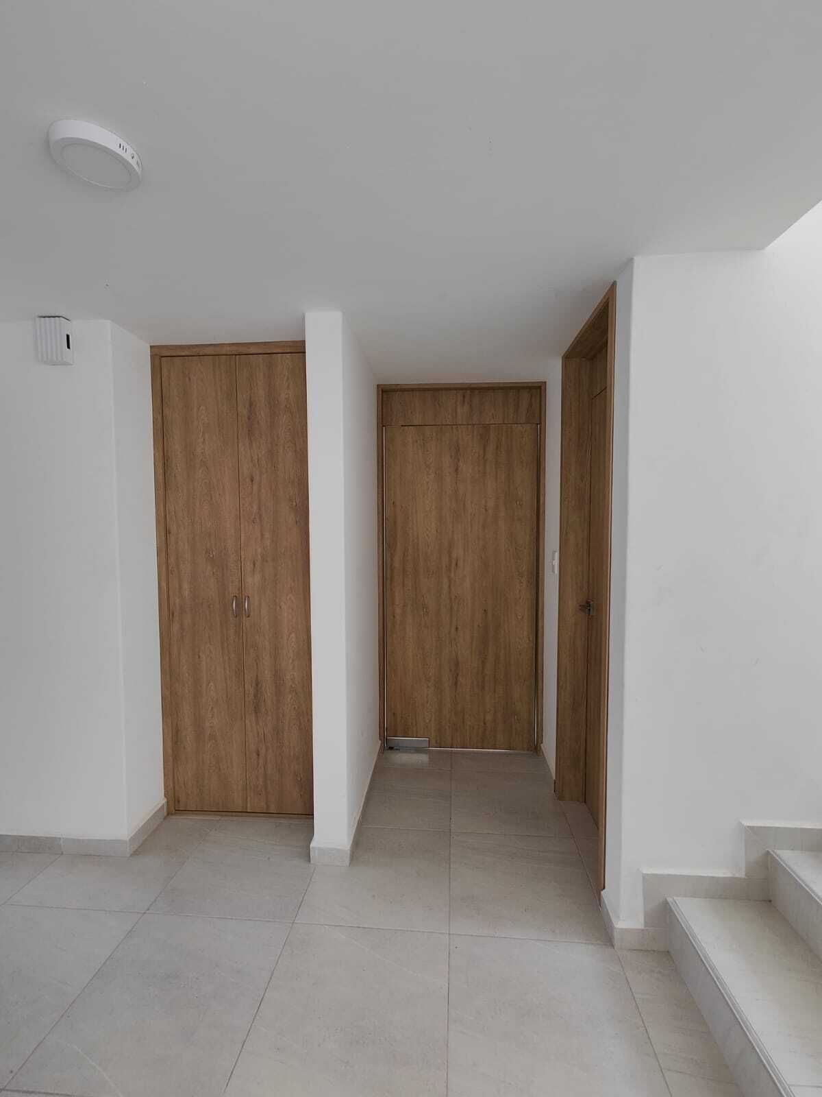 PUERTAS DE CLOSET COCINA Y BAÑO