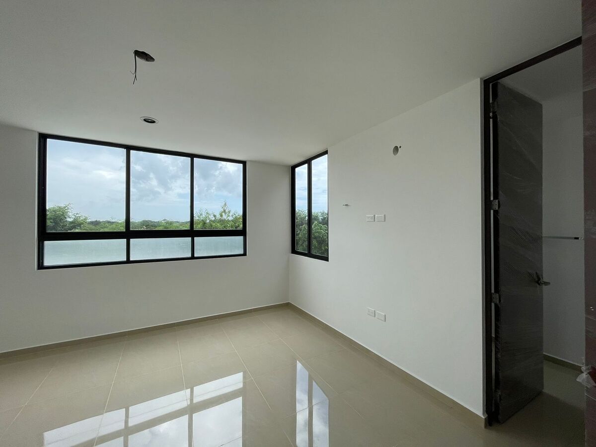 13 de 26: HABITACIÓN EN PLANTA ALTA