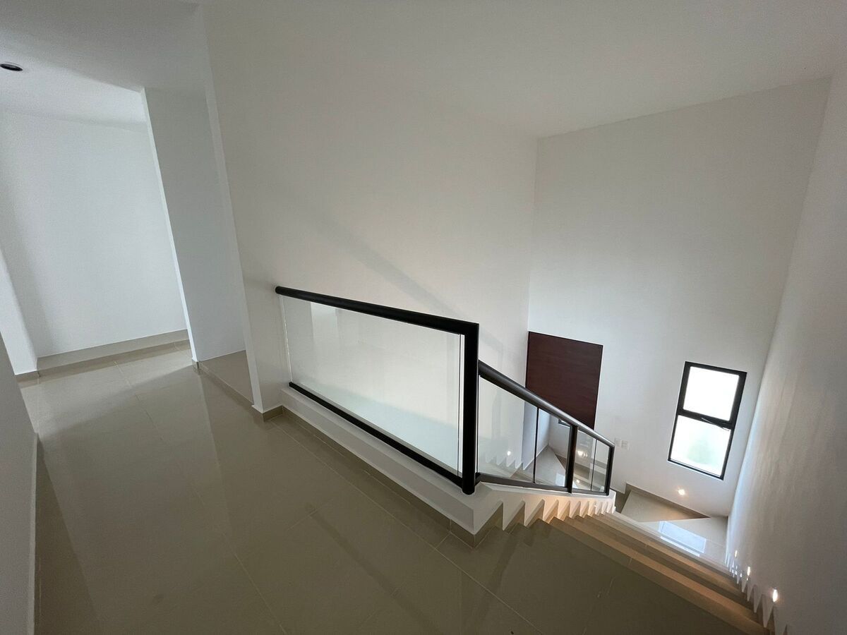 8 de 26: ÁREA DE DISTRIBUCIÓN