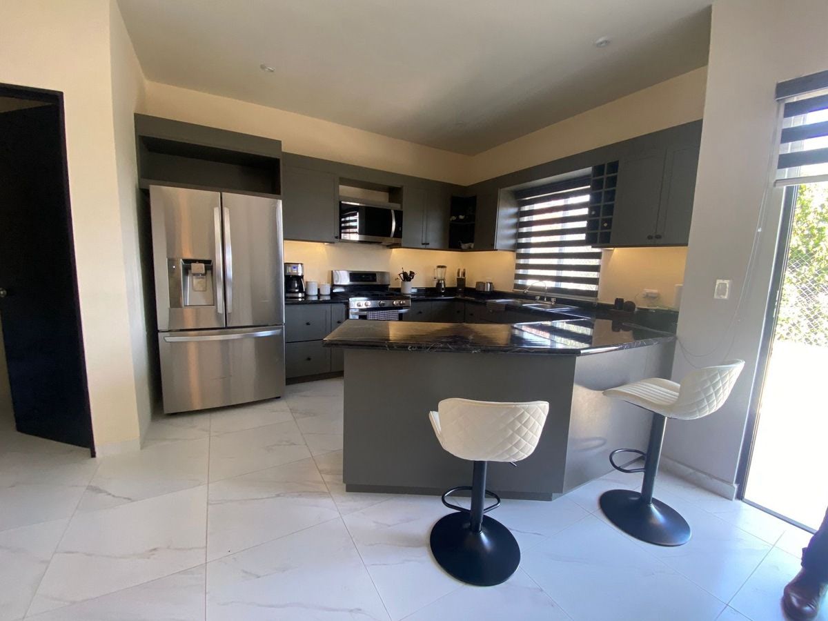 Casa en Venta en Pedregal Playitas Ensenada B. C