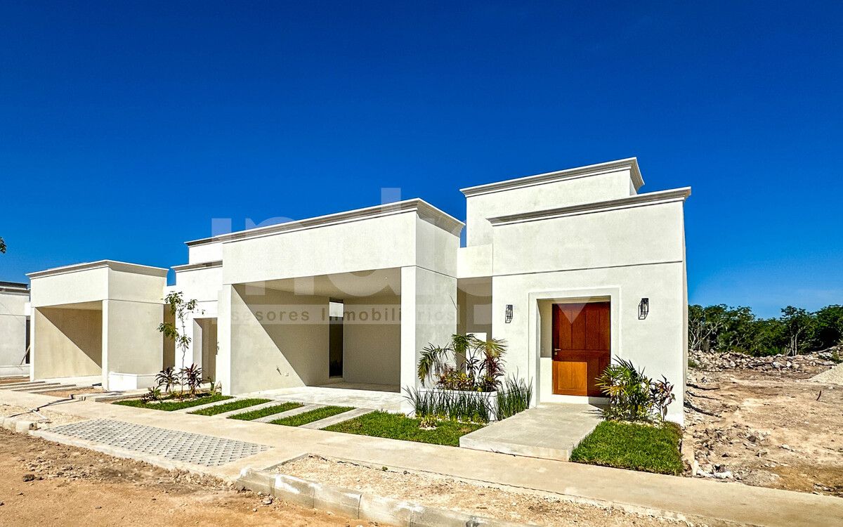 3 de 43: Fachada Frontal
