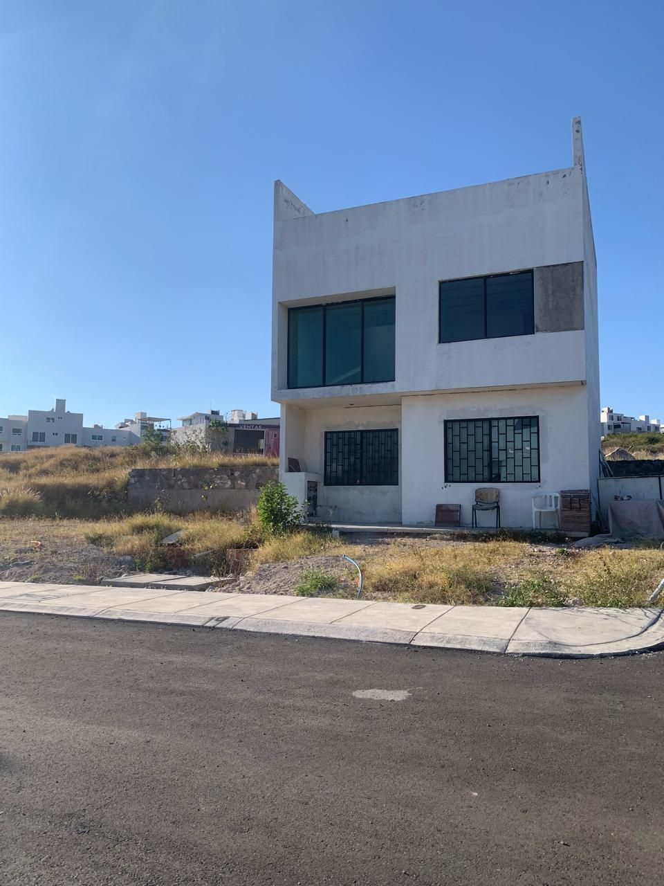 Venta de Casa + Terreno de Uso de Suelo Mixto - Descuento por el BUEN FIN