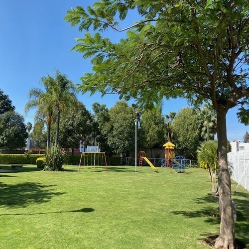 27 de 31: parque de Residencial Valle Norte