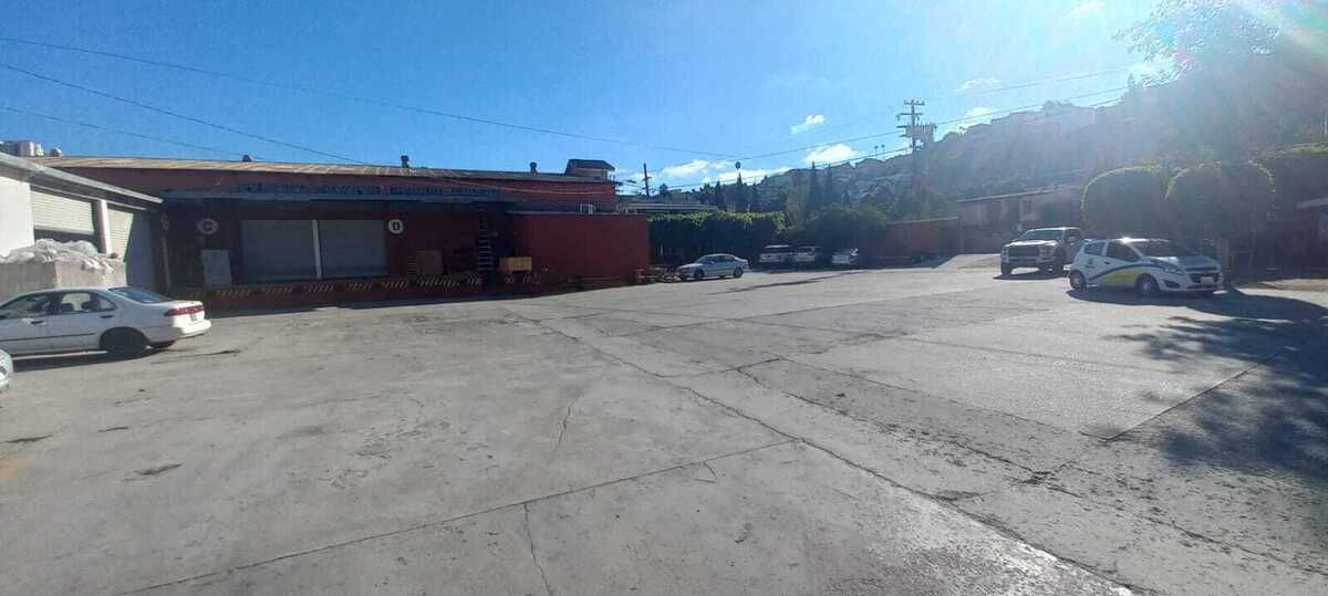 325m2 de Bodega más oficinas en Renta en el Cañon de la Pedrera, foto 1 de 10