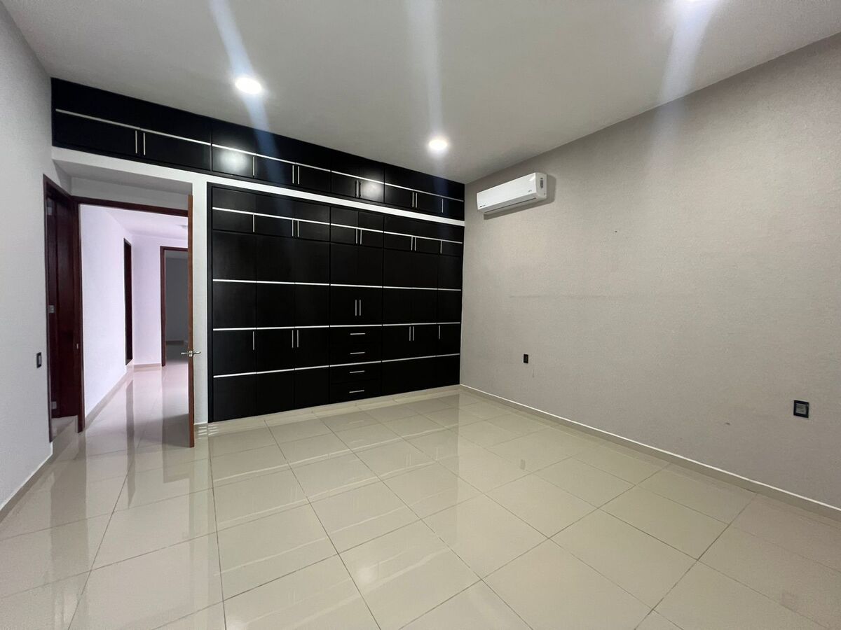 14 de 22: RECAMARA PRINCIPAL