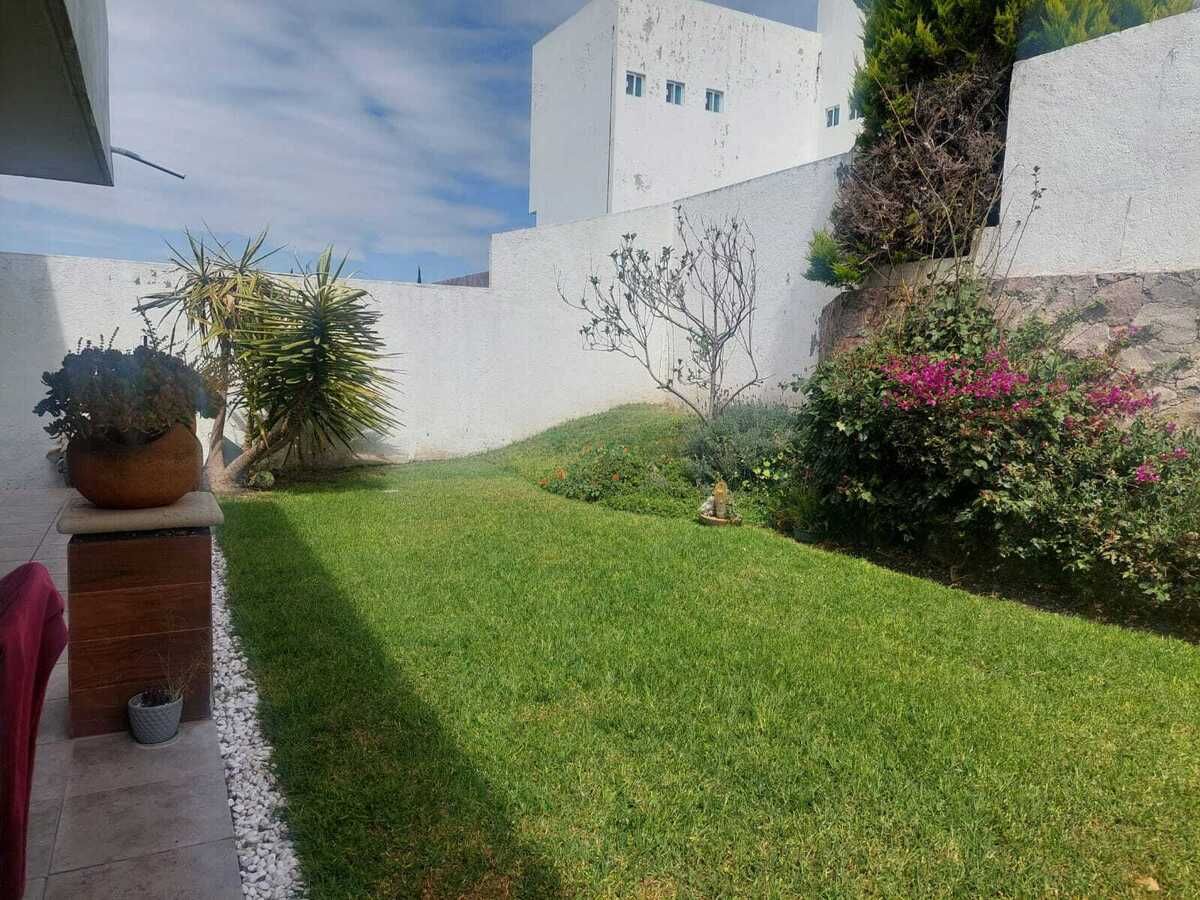 22 de 32