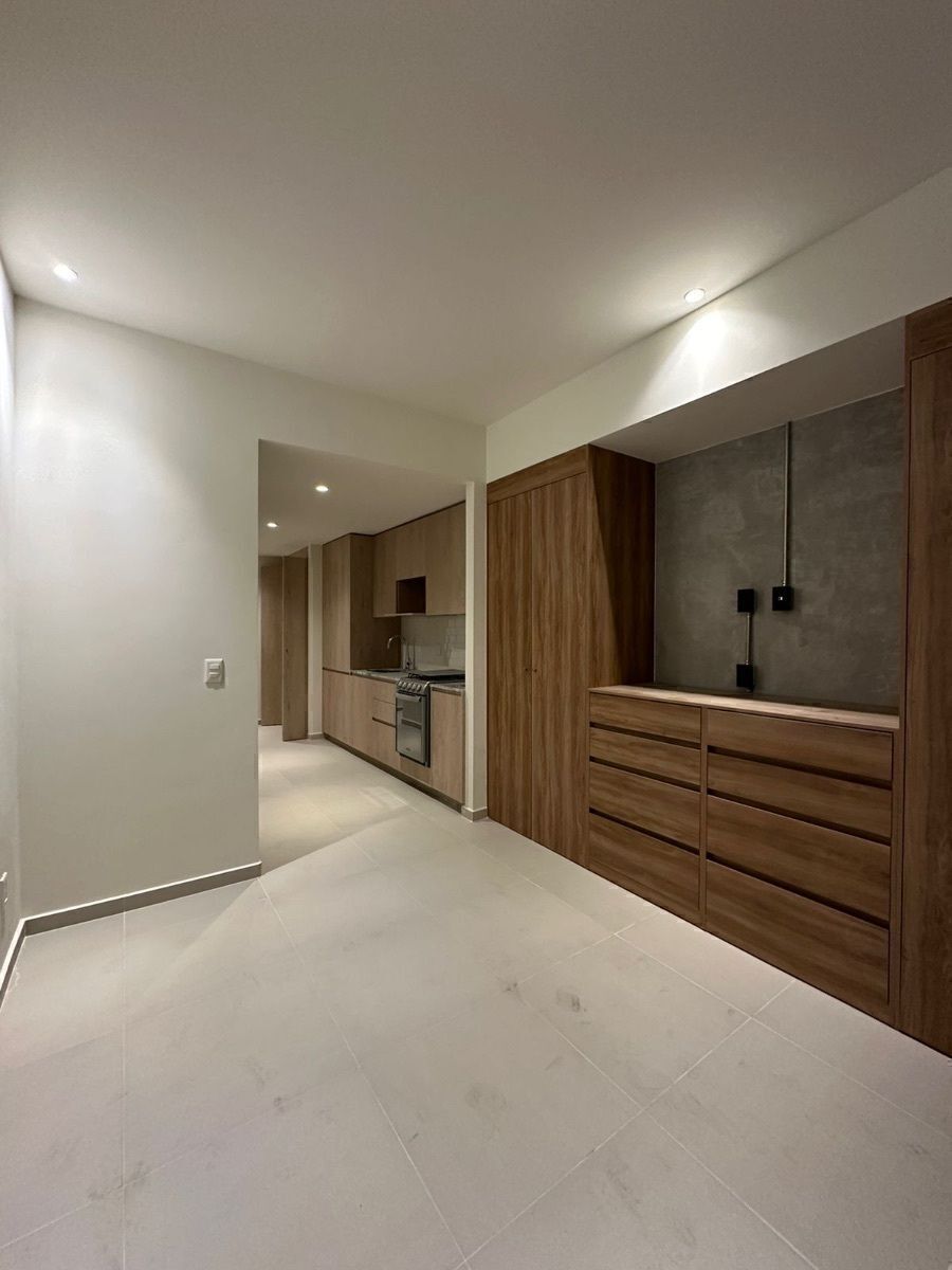 https://assets.easybroker.com/property_images/4836314/82041686/EB-RO6314.jpeg?version=1730757187