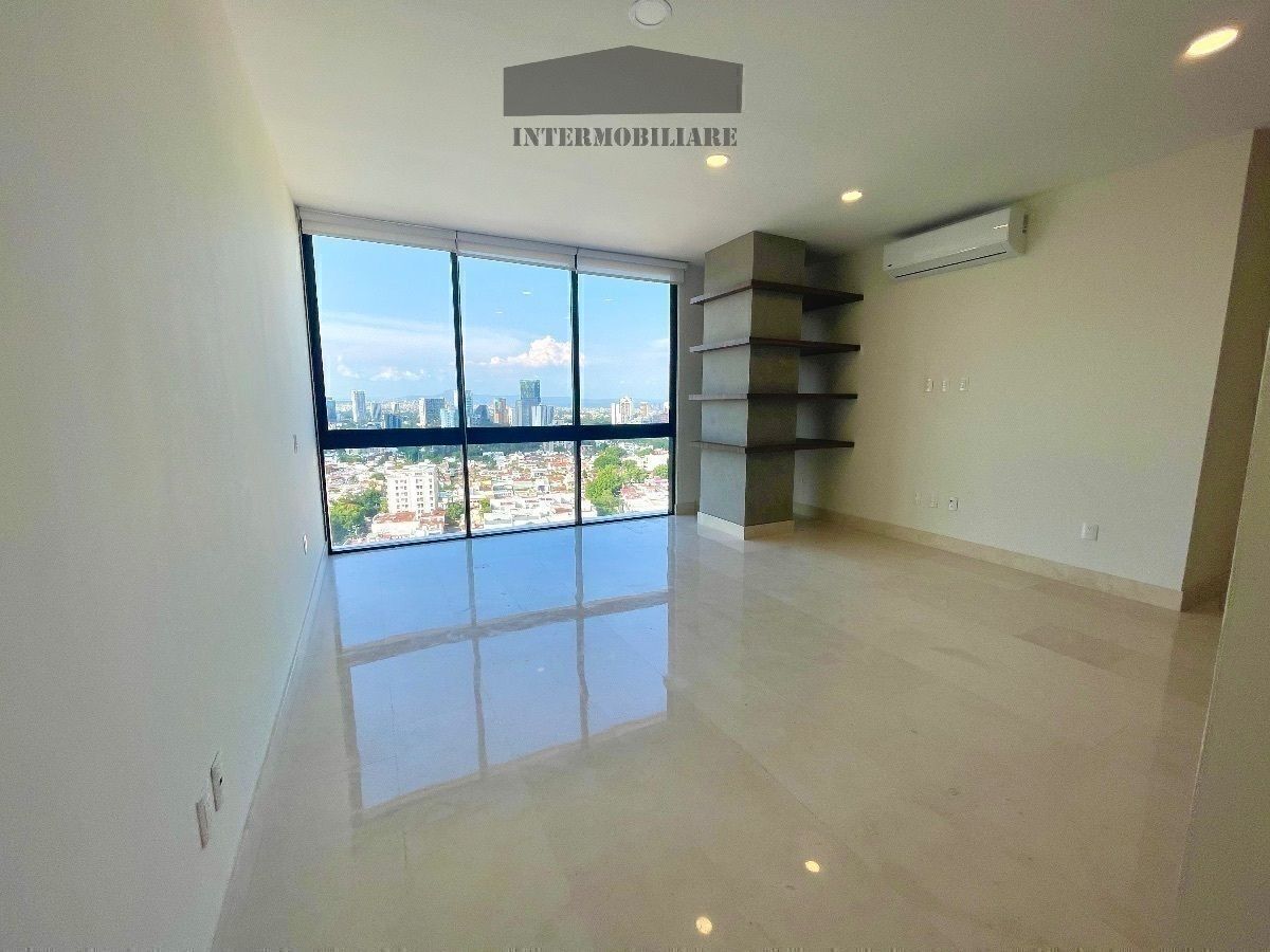 https://assets.easybroker.com/property_images/4836340/82042250/EB-RO6340.jpeg?version=1730757370