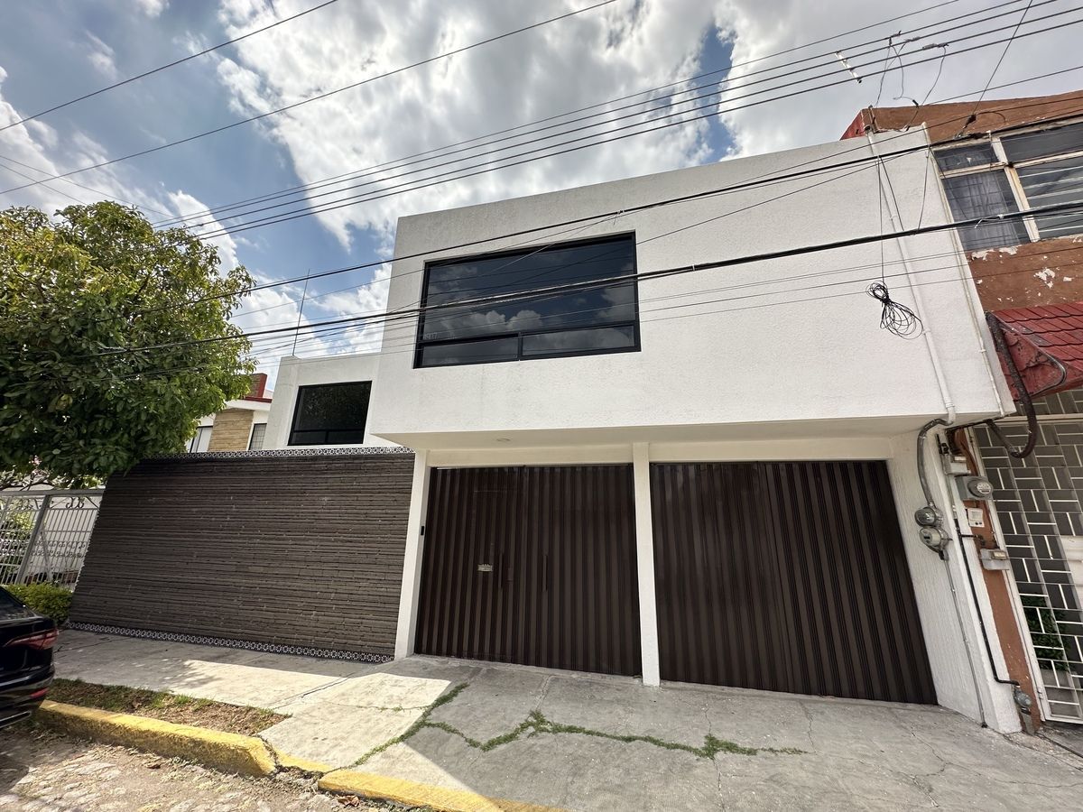 Casa en Prados Agua Azul Ideal para Familias y Oficina
