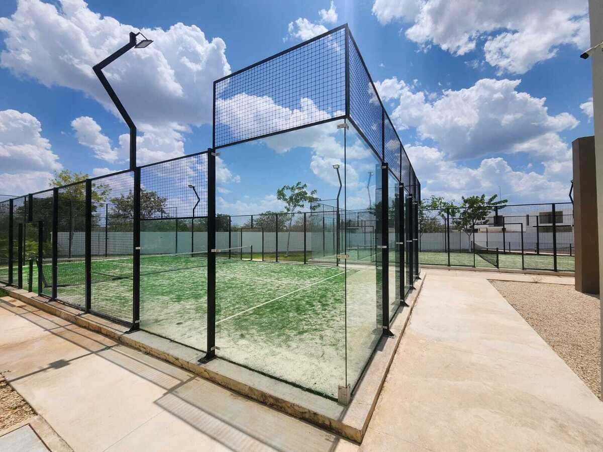 29 of 33: Cancha Pádel