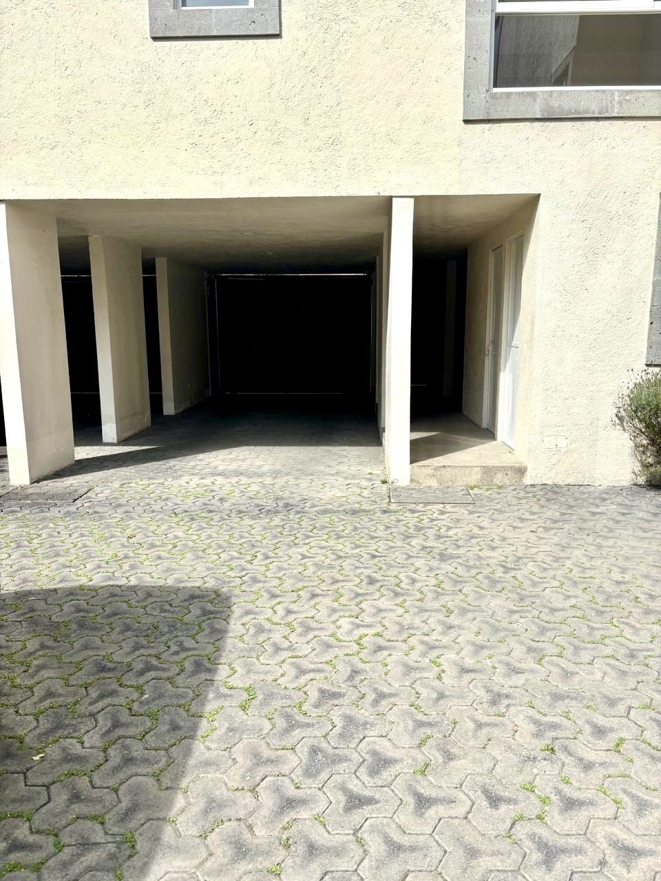 36 de 39: Estacionamiento