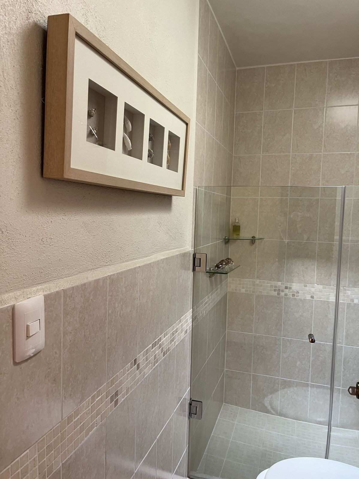 25 of 49: BAÑO RECÁMARA SECUNDARIA 2