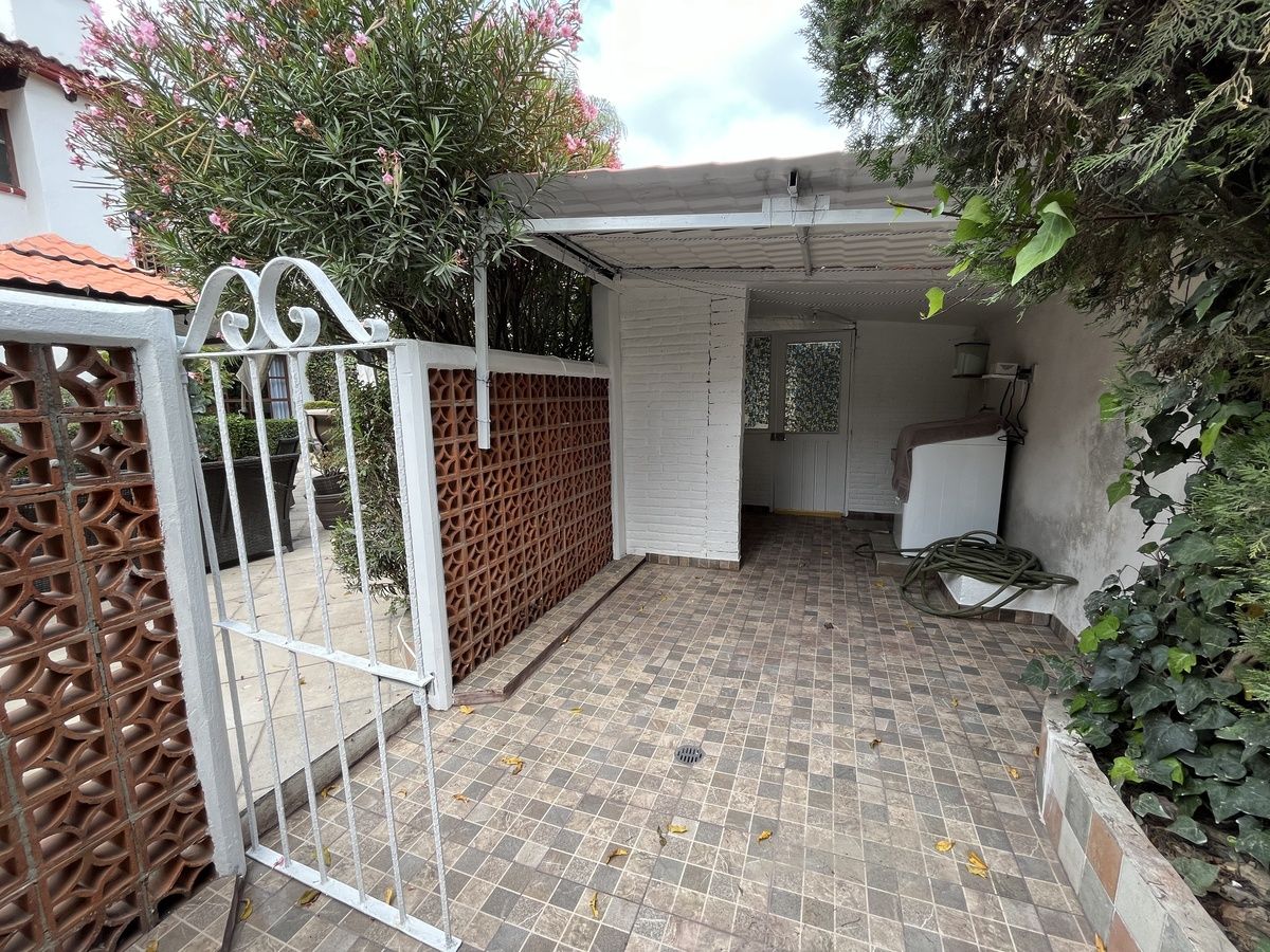 42 of 49: ÁREA DE LAVADO