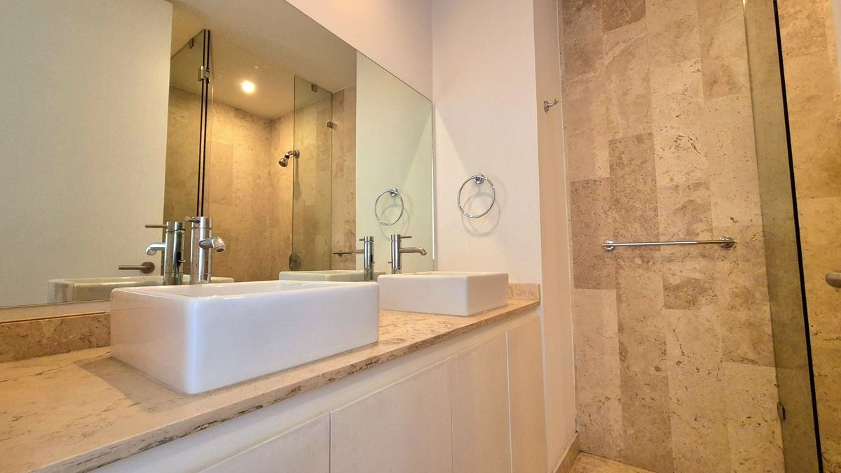 9 de 23: baño completo