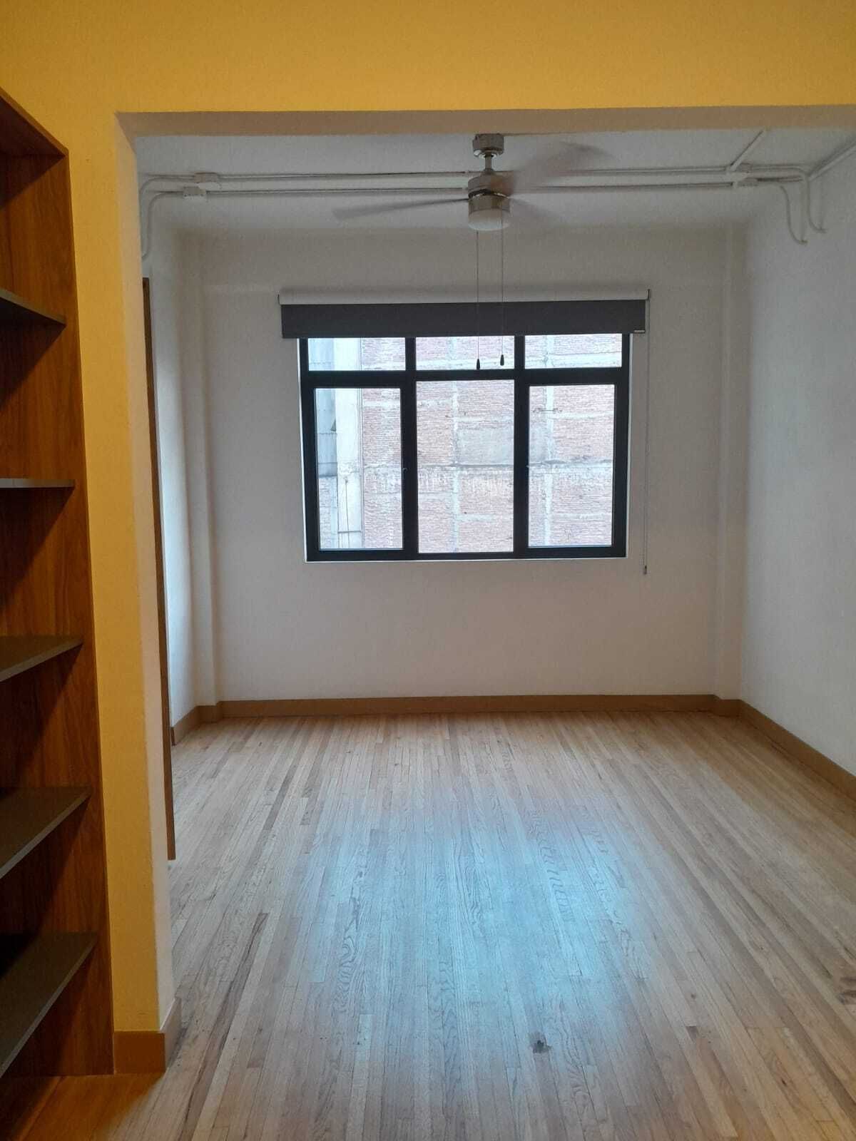 4 of 12: recámara con clóset