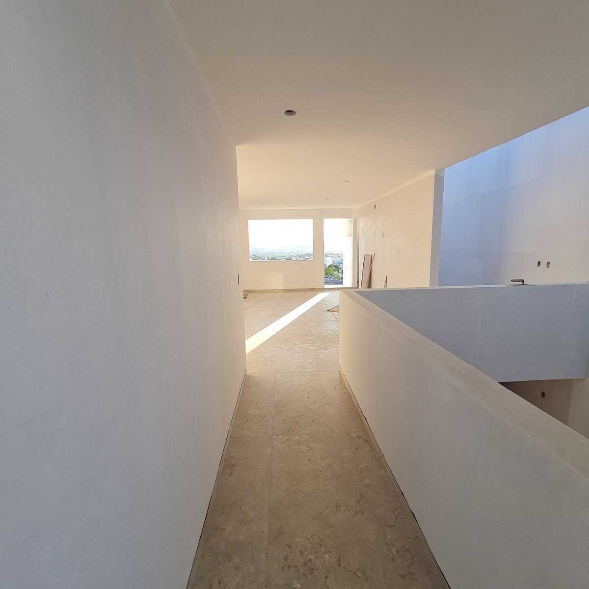 17 de 48: Hall superior