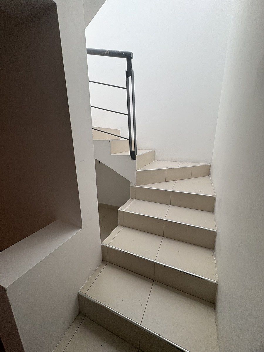 18 de 21: Escaleras 3er nivel