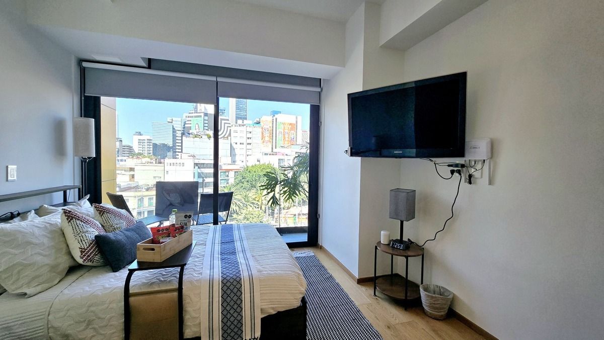 2 de 38: BALCON -PERO INTERIOR NO ES EXTERIOR Version AMUEBLADA