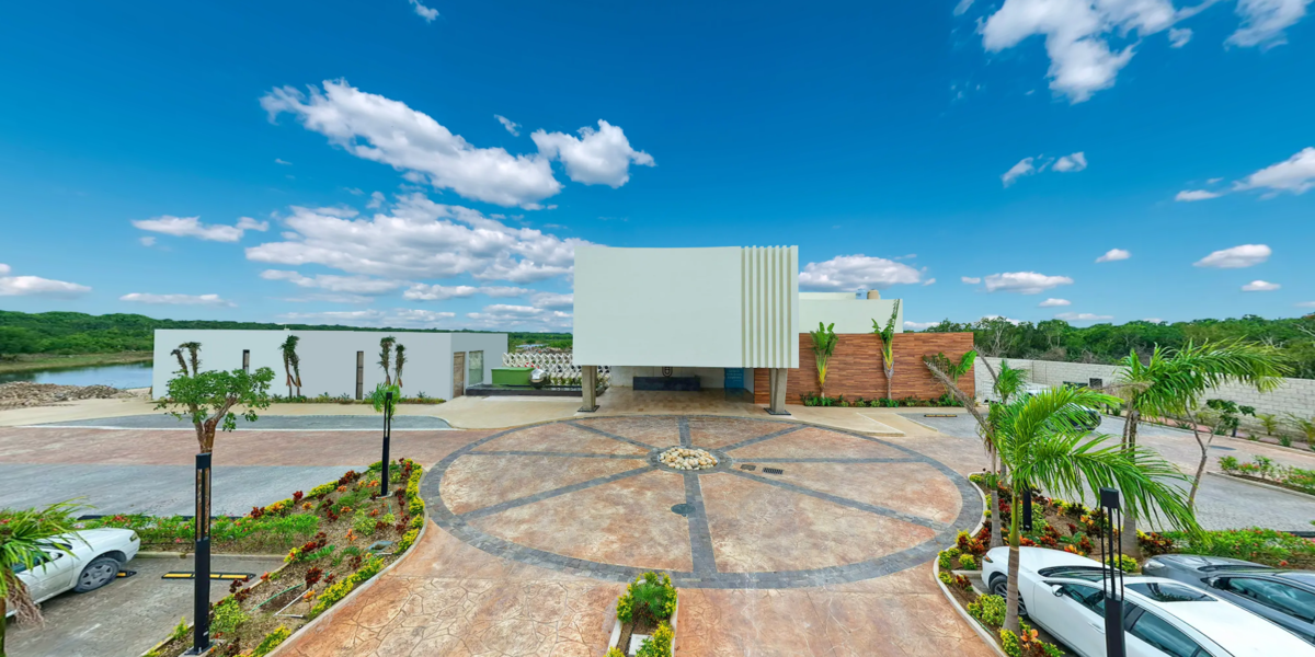 7 de 12: Main club house