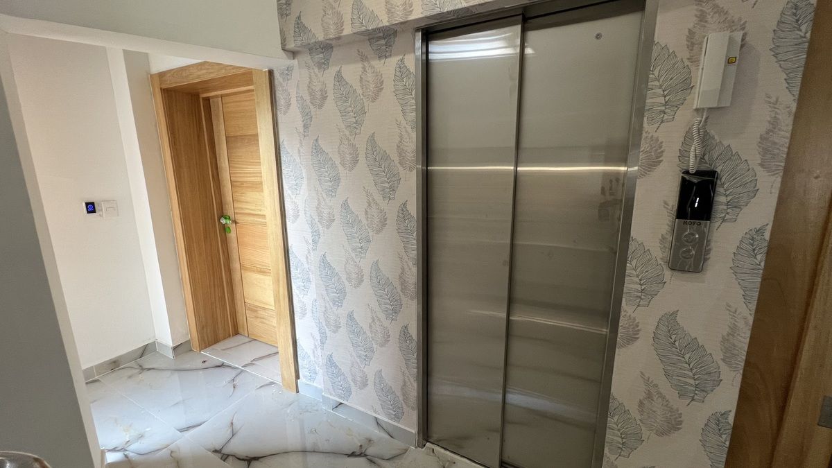 APARTAMENTO A 3 MINUTOS DE CARREFOUR PLAZA DUARTE, foto 1 de 23