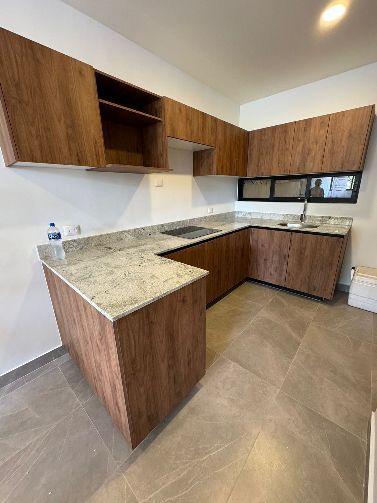 3 de 21: Departamento en venta, Mérida