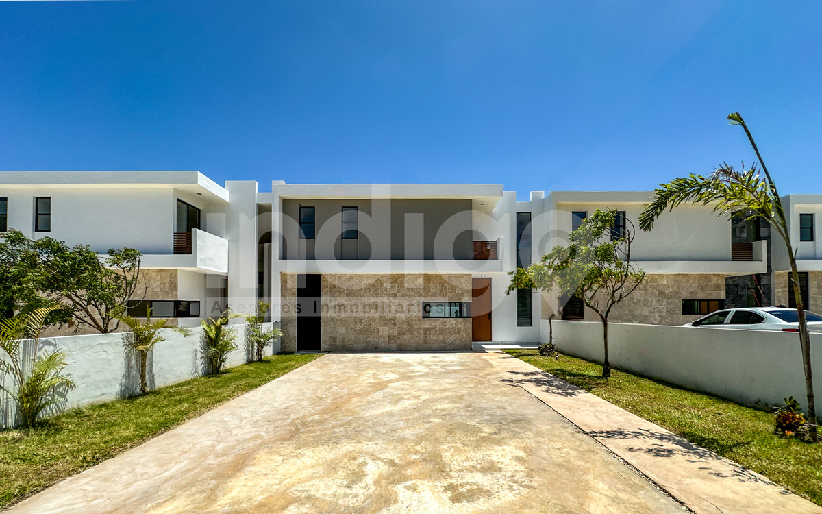 3 de 45: Fachada Frontal