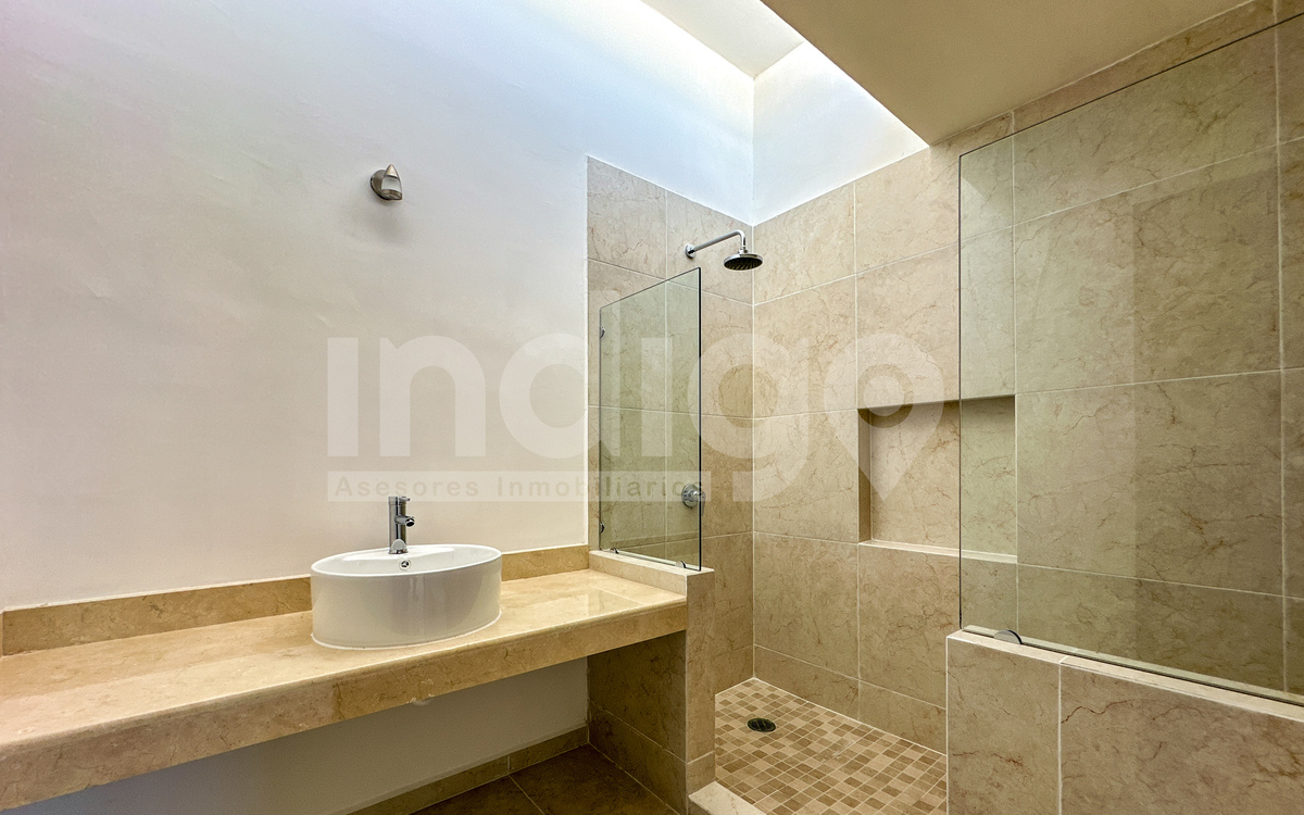 41 de 45: Baño Recámara Secundaria 2