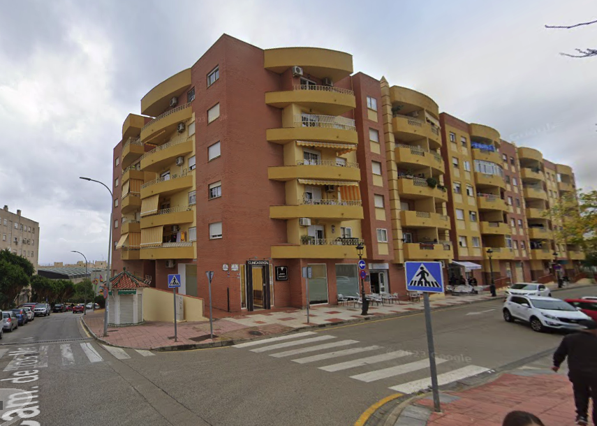 1 de 24: Fachada del edificio