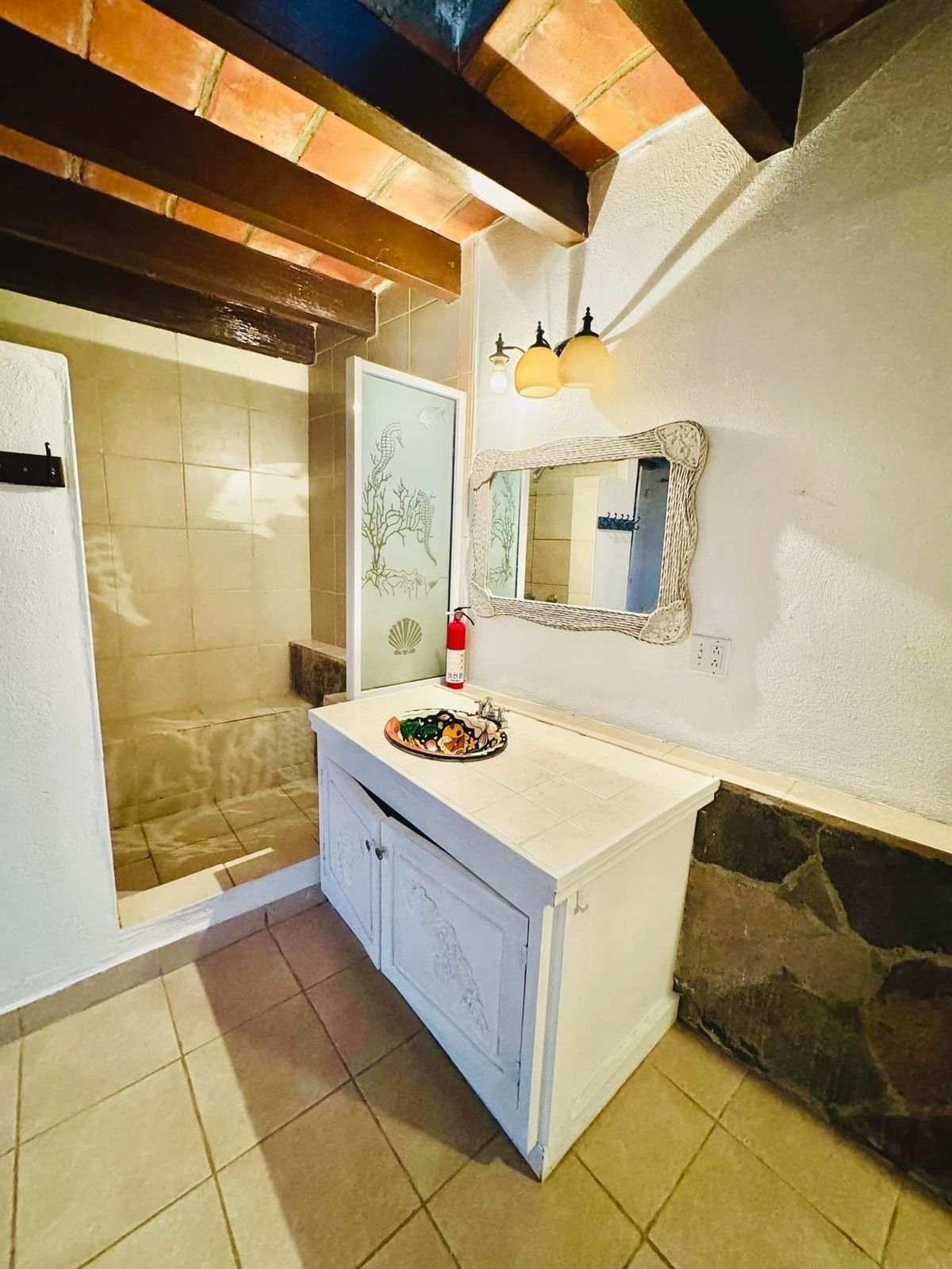 33 de 36: Baño completo