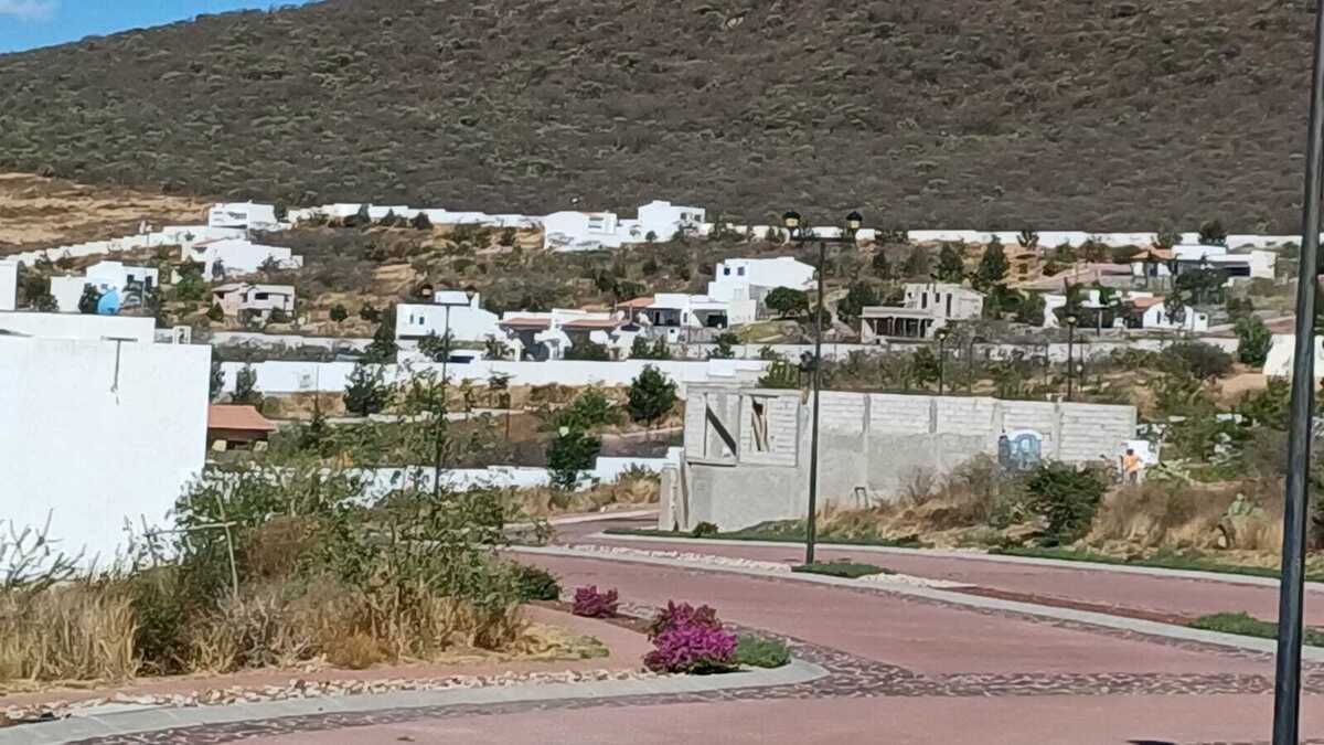 8 de 9
