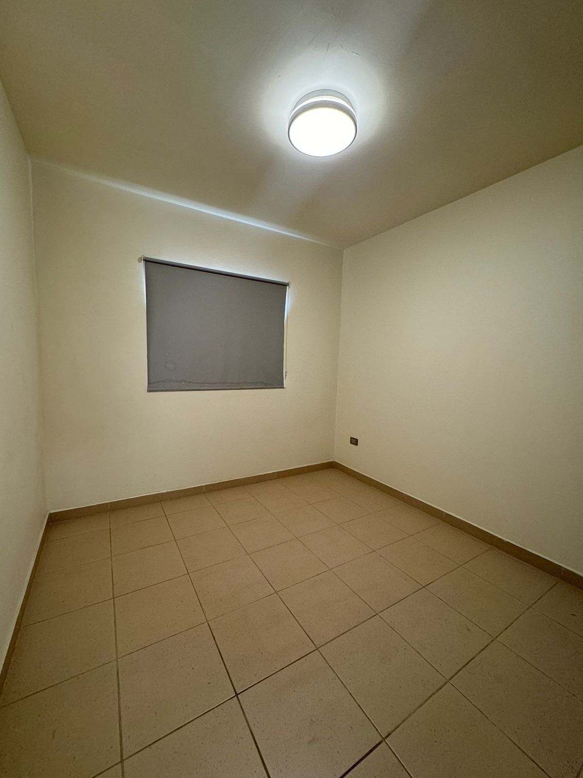 7 of 15: Habitación