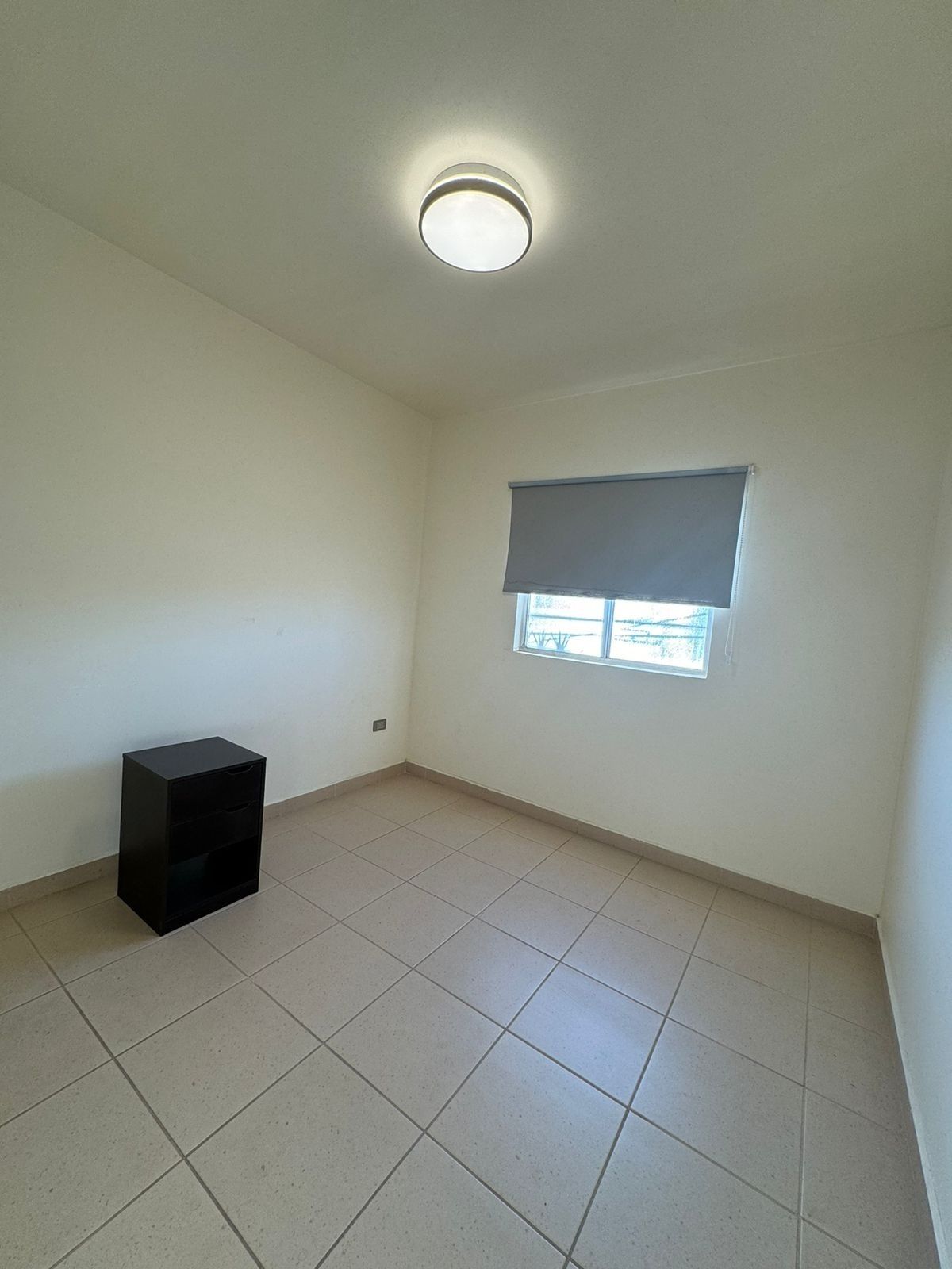 9 of 15: Habitación