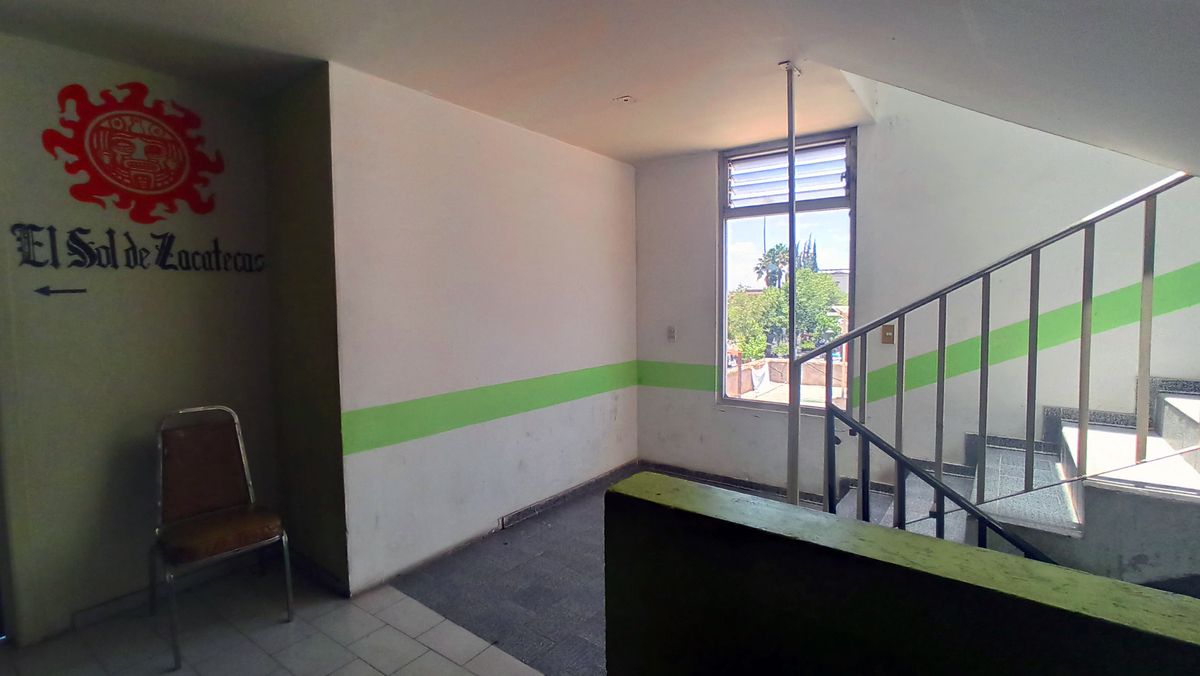 11 de 16: Vestíbulo Segundo Piso