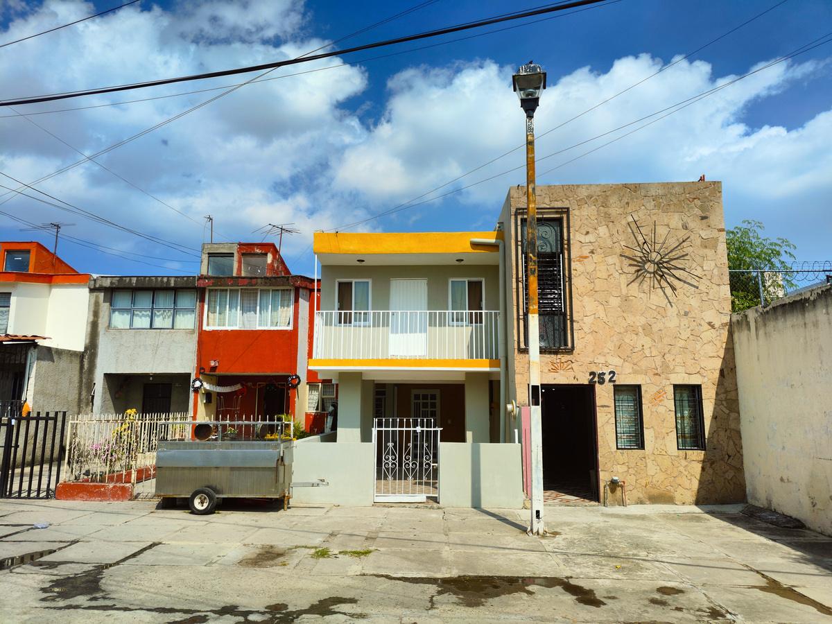 3 de 25