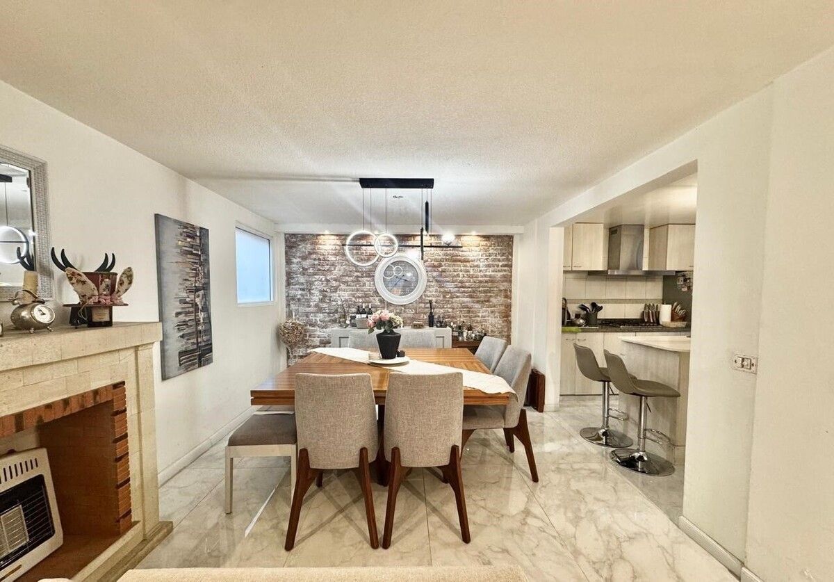 2 de 22: Casa C.H. en Venta en Toriello Guerra Tips Inmobiliarios ®