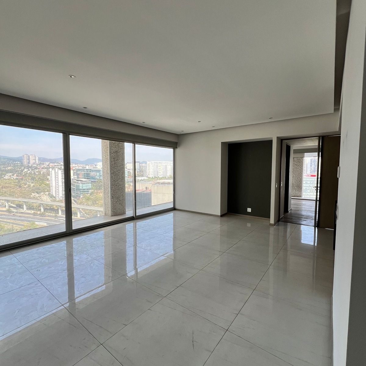 Hermoso depto rodeado de balcones se renta en Peninsula tower Santa Fe, foto 1 de 30