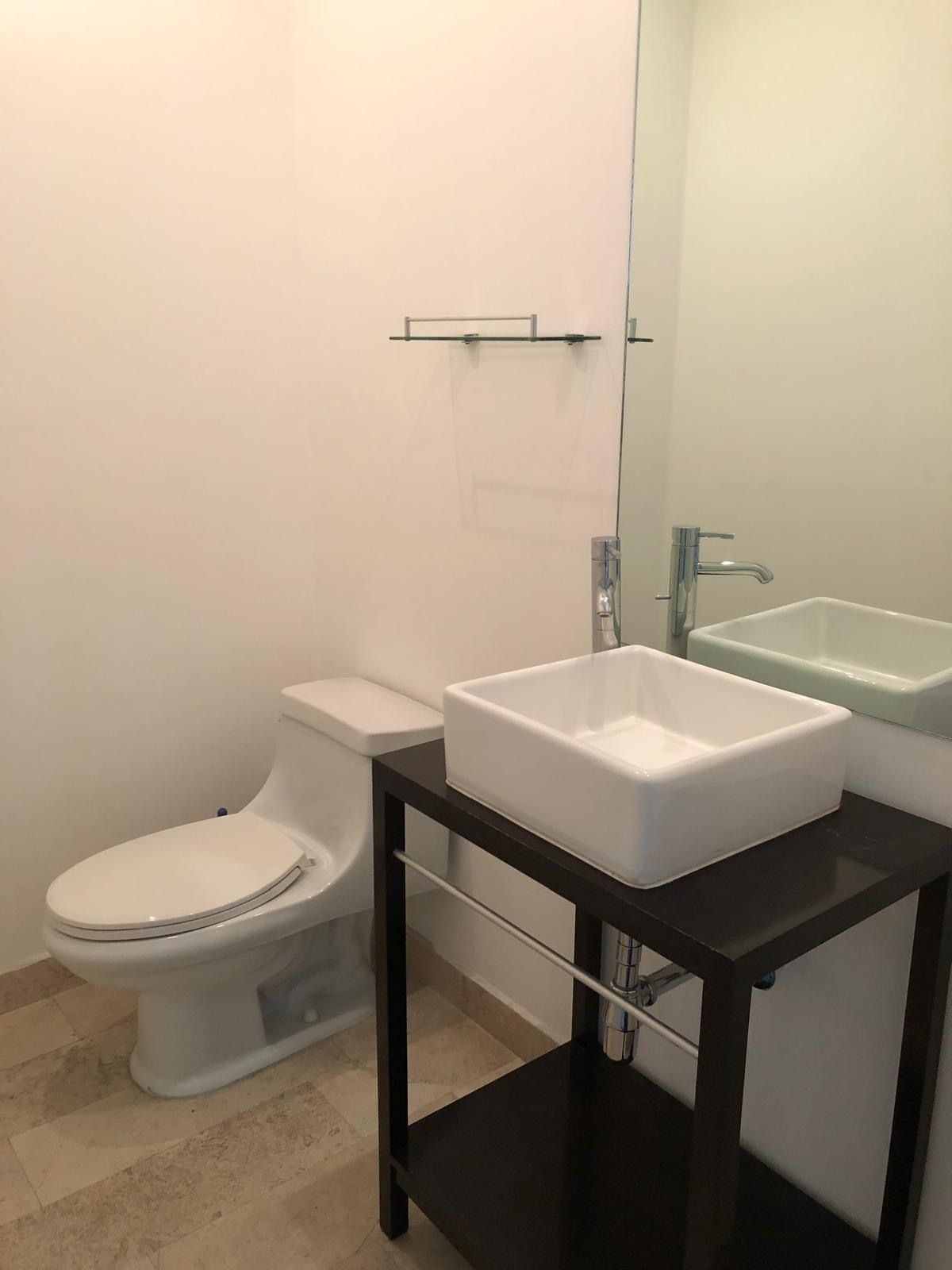 Baño de visitas