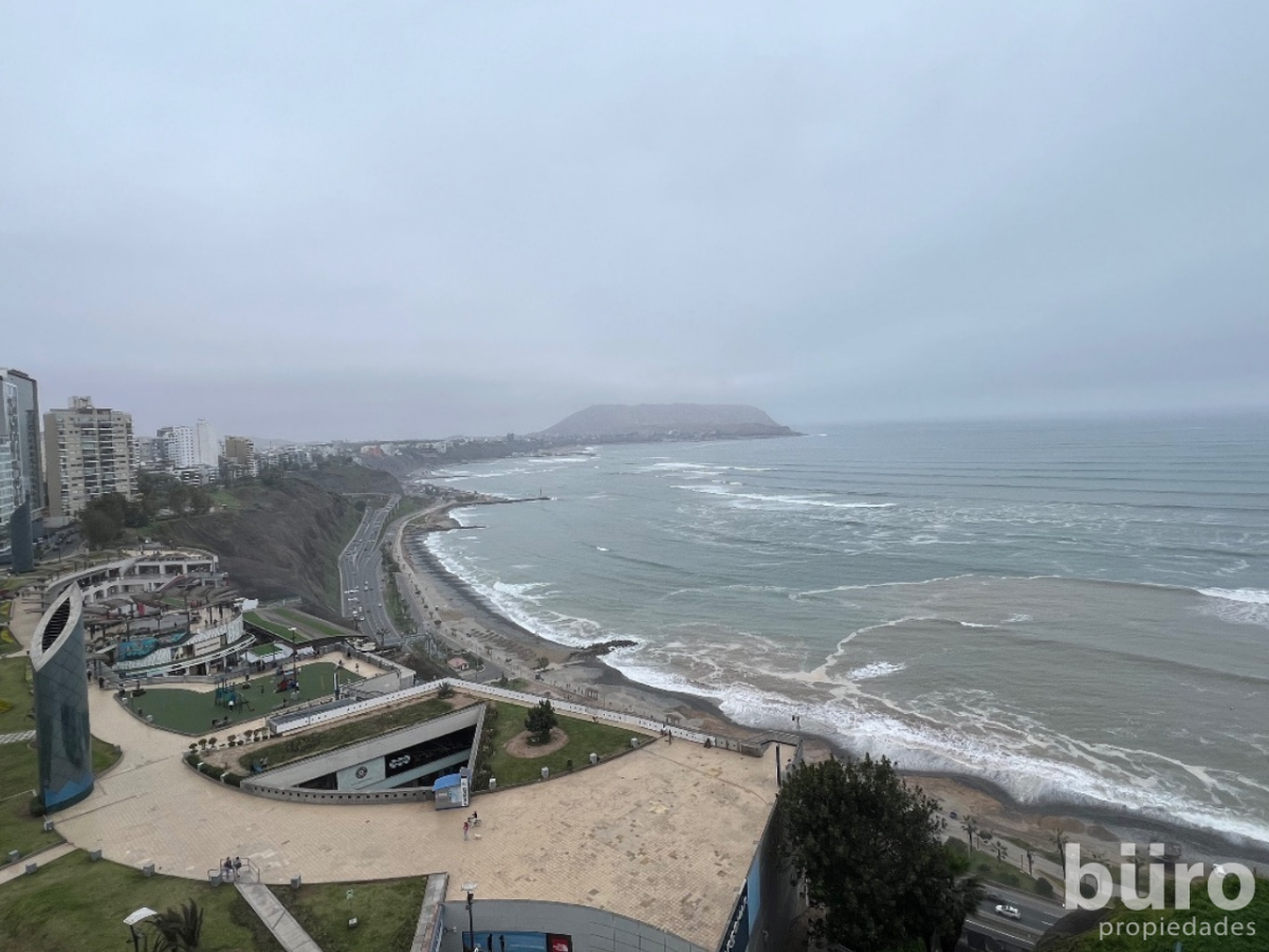 8 de 15: La vista inmejorable al mar y la costa limeña